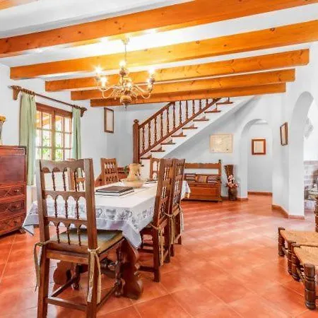 Sleeps 6 With Pool And Air Con * Pollença