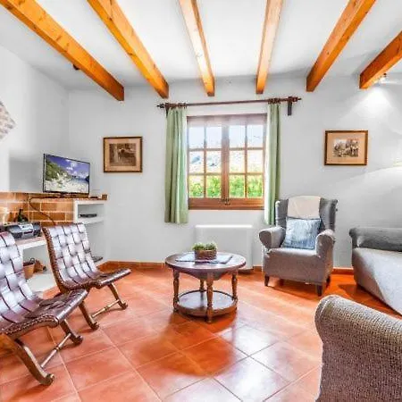 Sleeps 6 With Pool And Air Con Villa