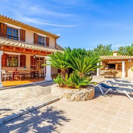 Sleeps 6 With Pool And Air Con * Pollenca